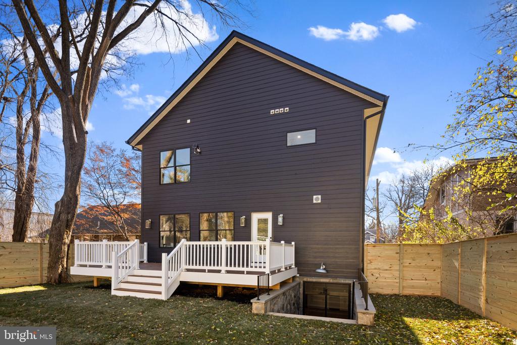 3707 Brandywine St NW