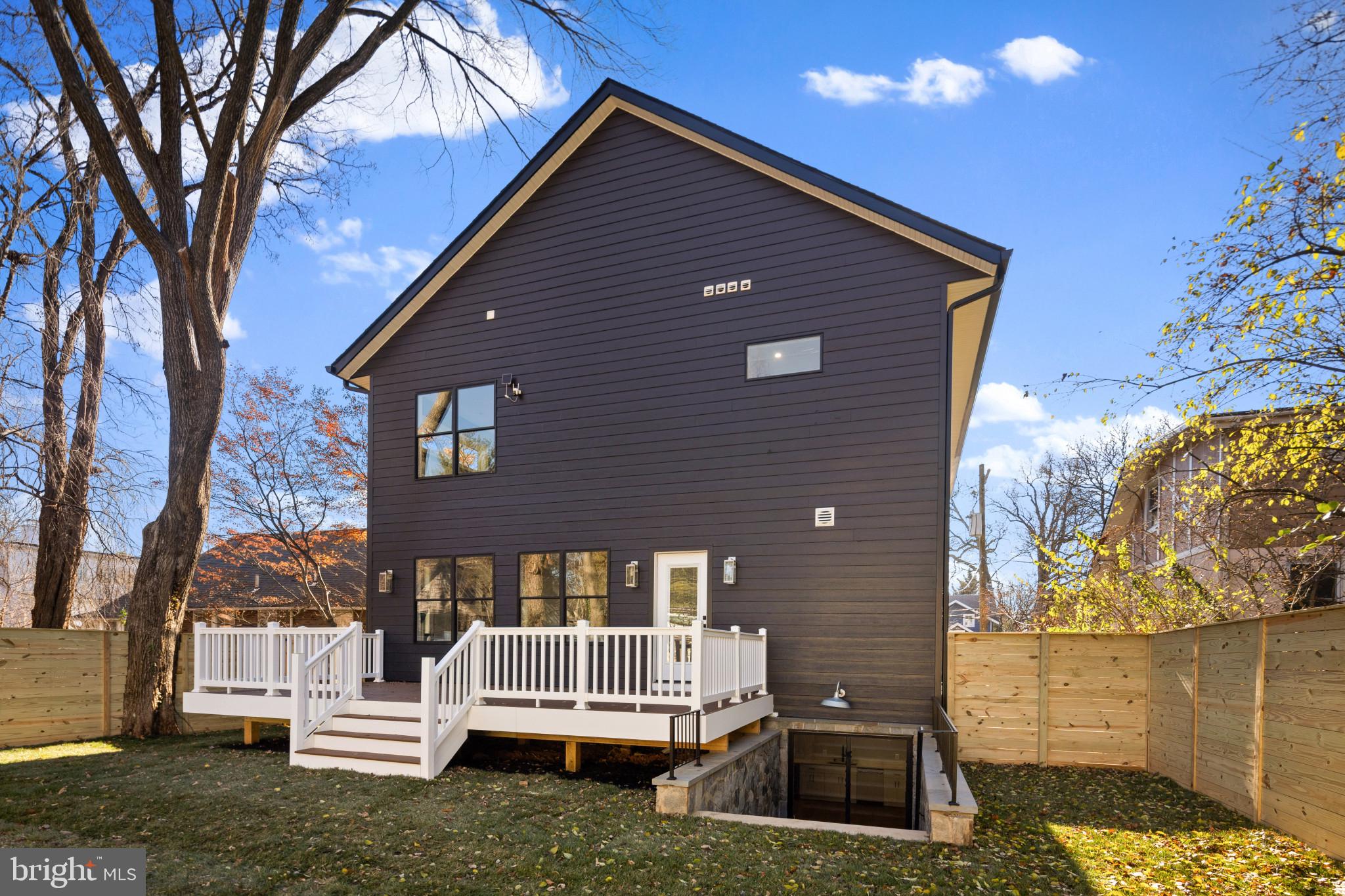 3707 Brandywine St NW