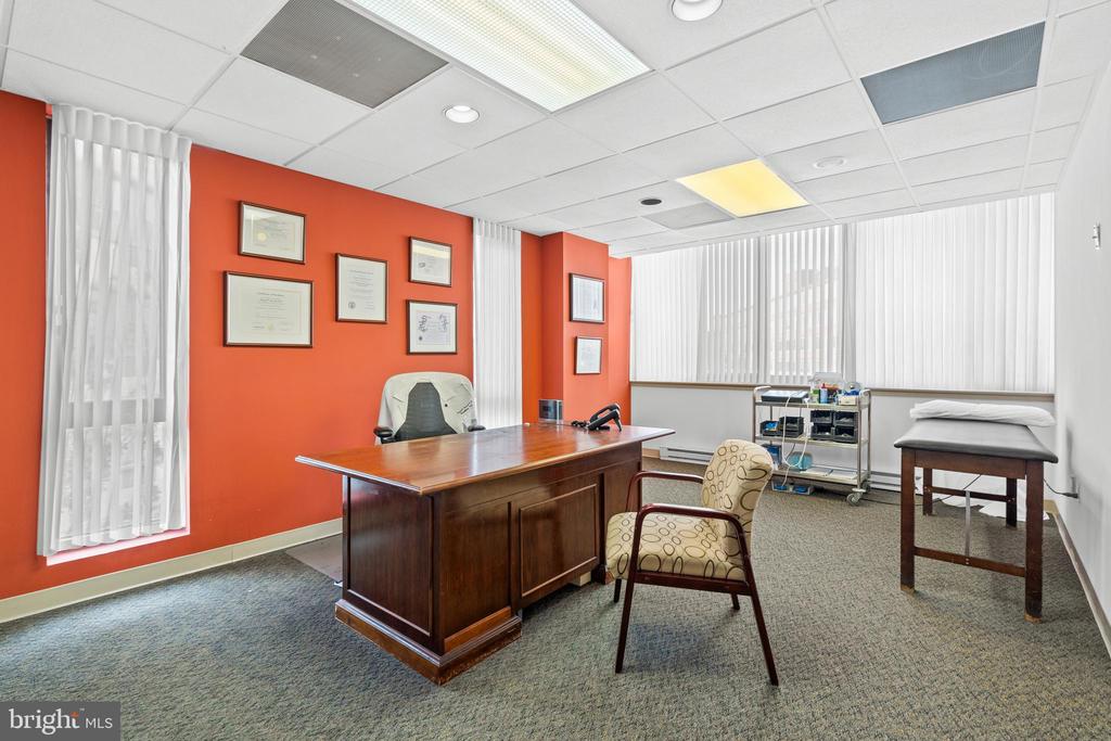 908 NEW HAMPSHIRE AVENUE NW Unit: 500