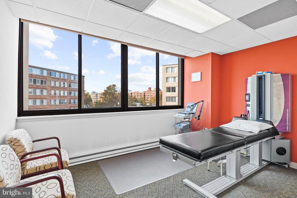 908 NEW HAMPSHIRE AVENUE NW Unit: 500