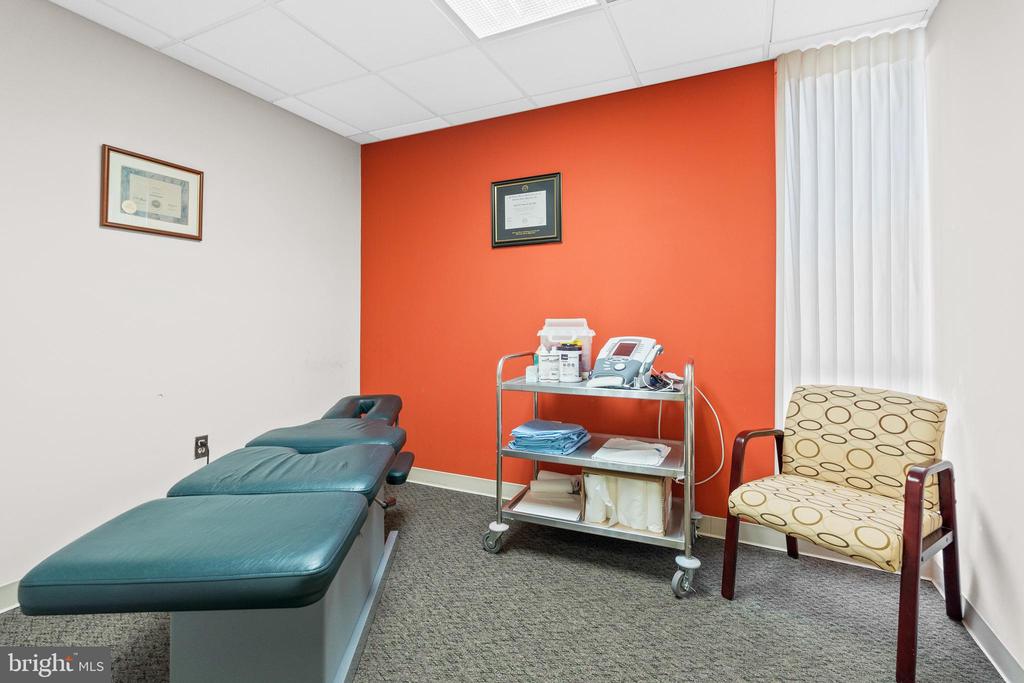 908 NEW HAMPSHIRE AVENUE NW Unit: 500