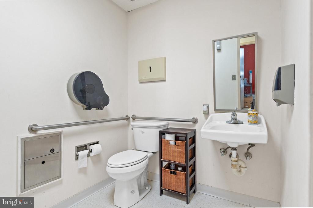 908 NEW HAMPSHIRE AVENUE NW Unit: 500