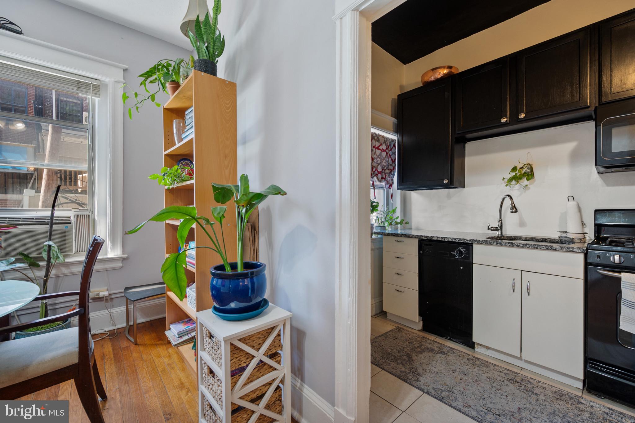 1833 S St NW #20