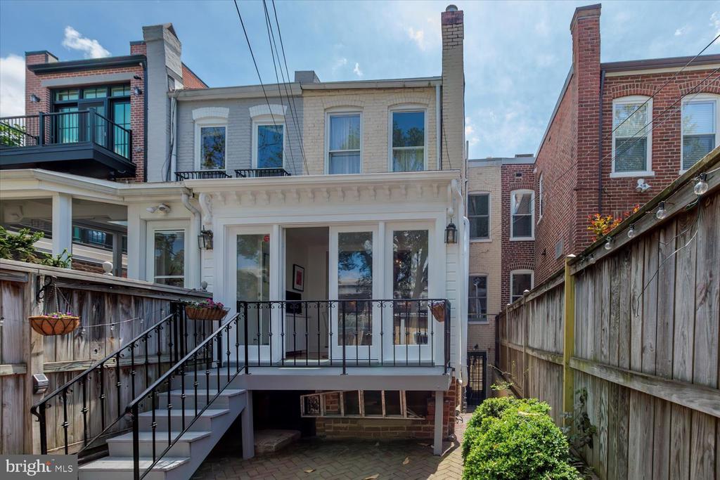 152 NORTH CAROLINA AVENUE SE