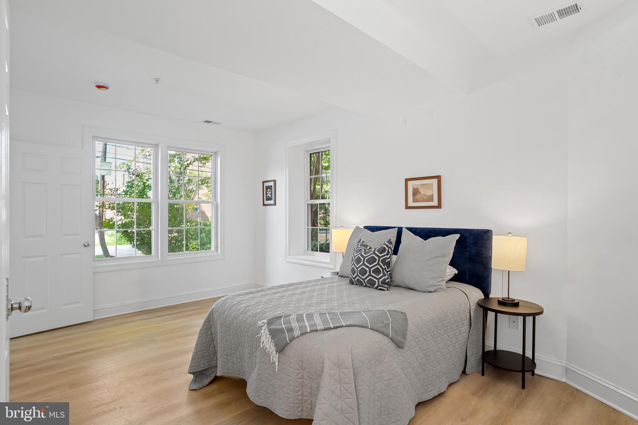 4425 MacArthur Blvd NW