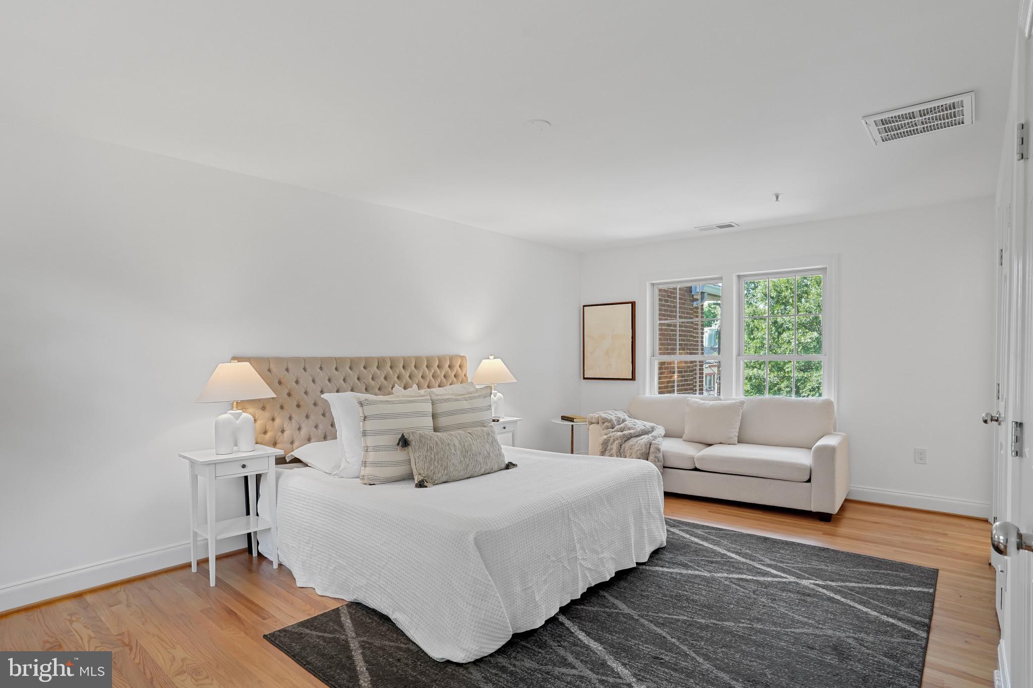 4425 MacArthur Blvd NW