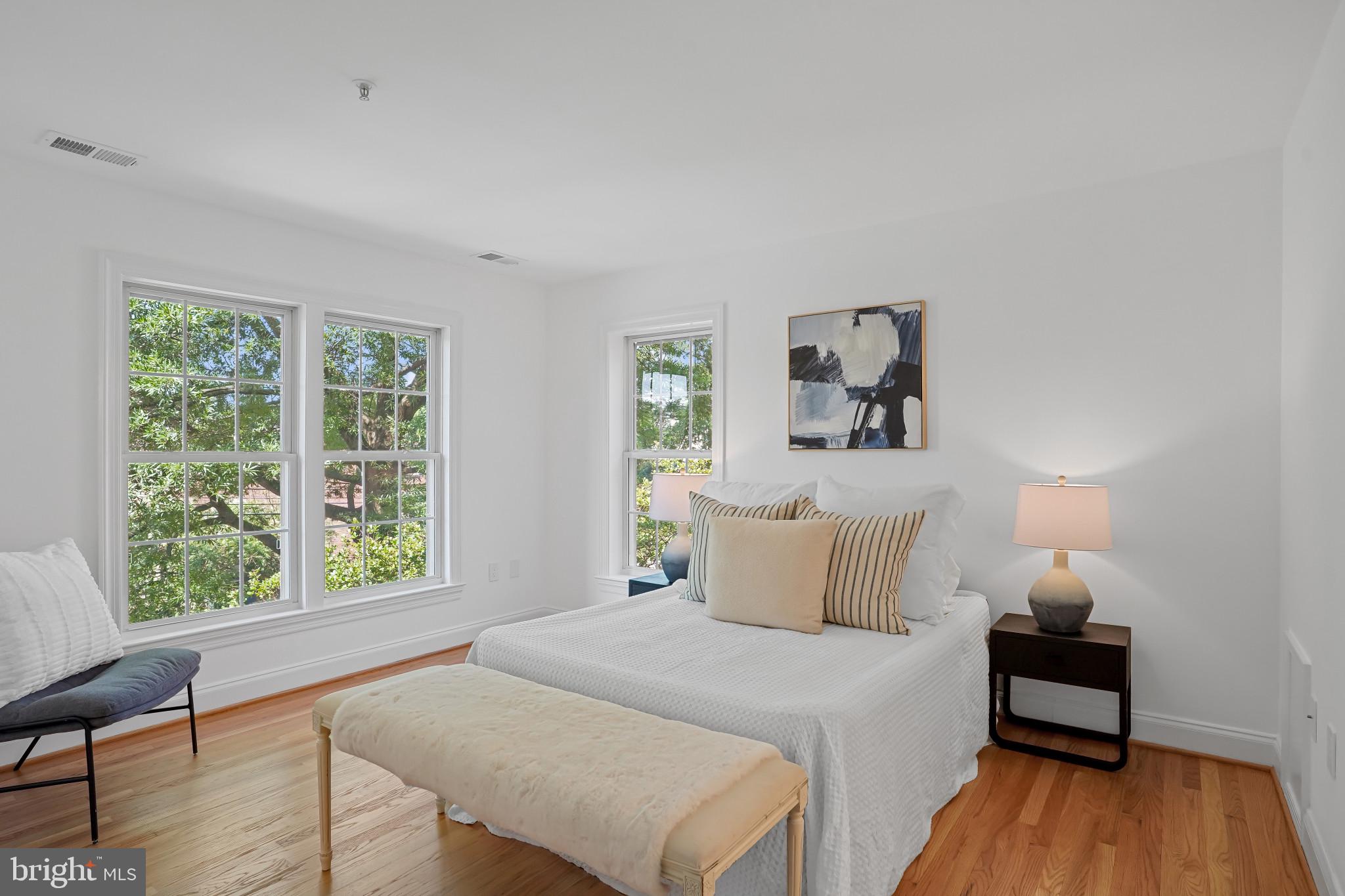 4425 MacArthur Blvd NW