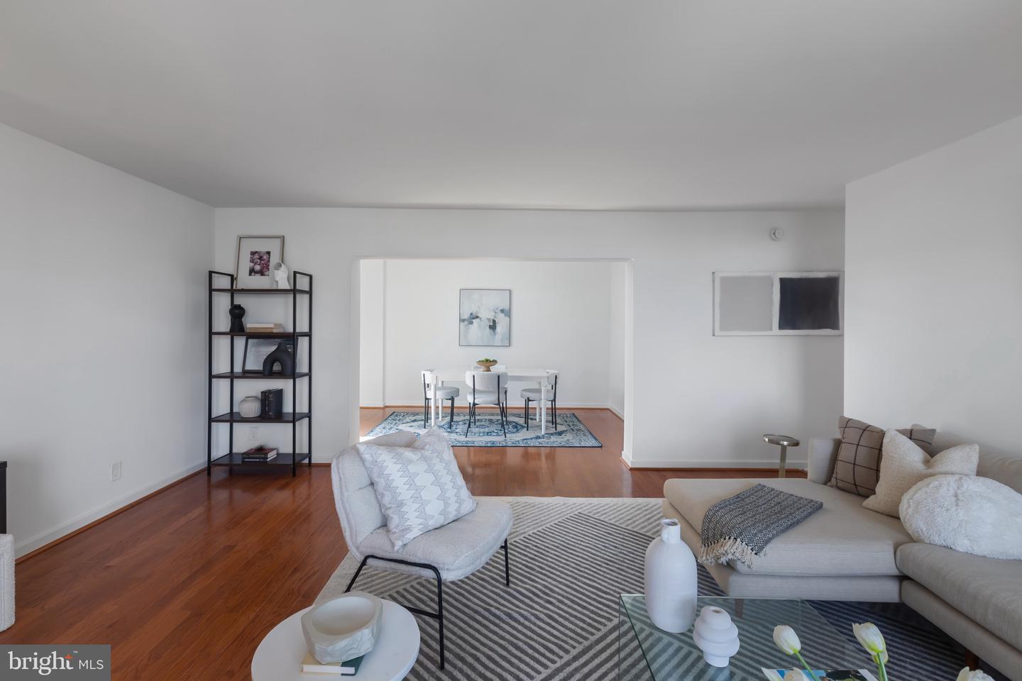 240 M St SW #E715