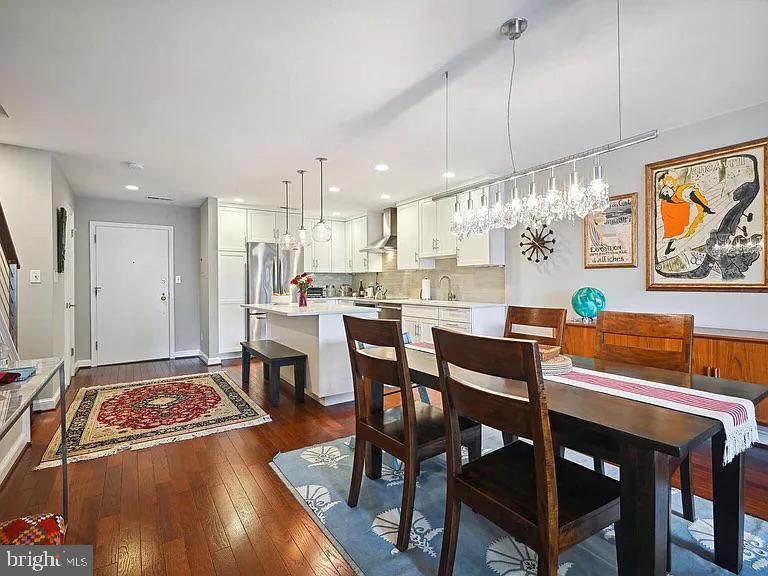 2828 WISCONSIN AVE NW #305