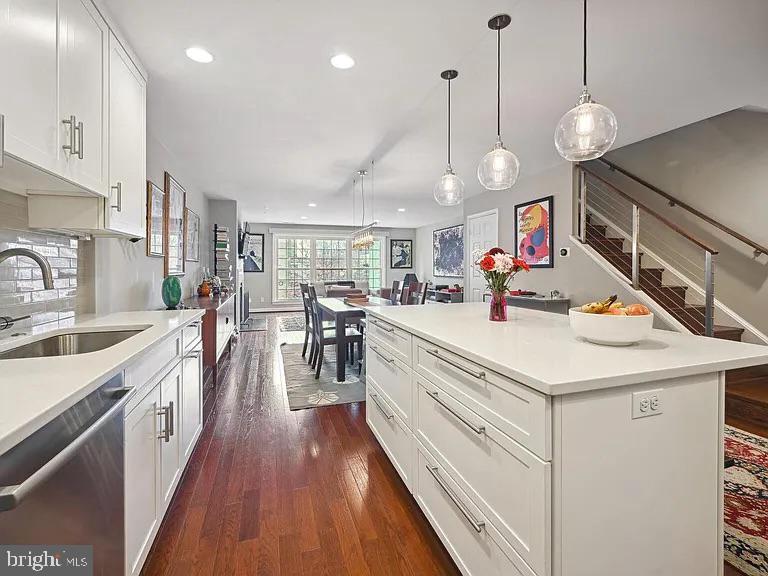 2828 WISCONSIN AVE NW #305