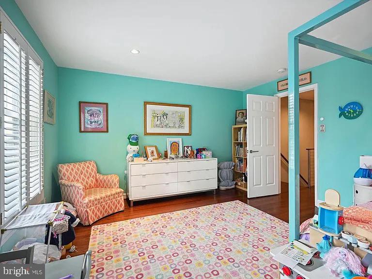 2828 WISCONSIN AVE NW #305