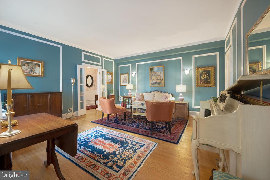 2540 MASSACHUSETTS AVENUE NW Unit: 306