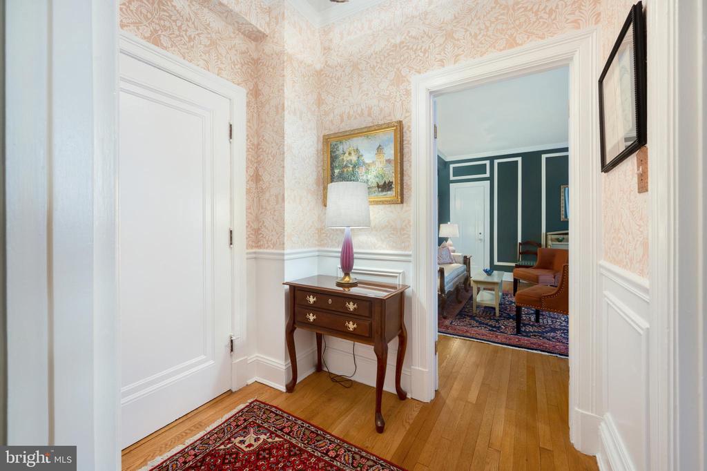 2540 MASSACHUSETTS AVENUE NW Unit: 306