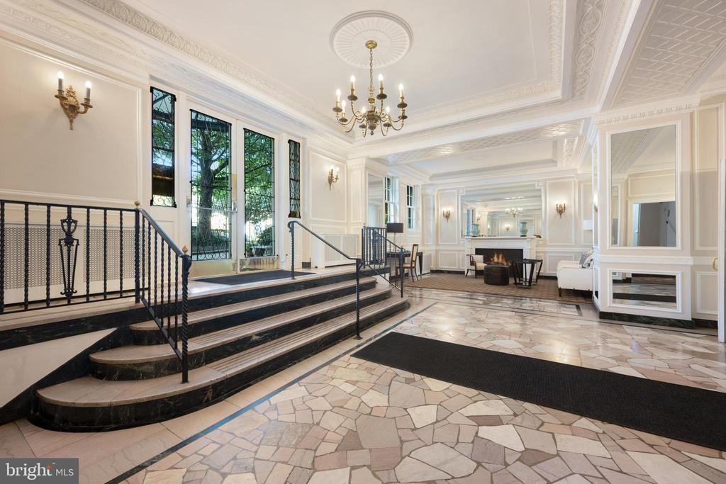 2540 MASSACHUSETTS AVENUE NW Unit: 306