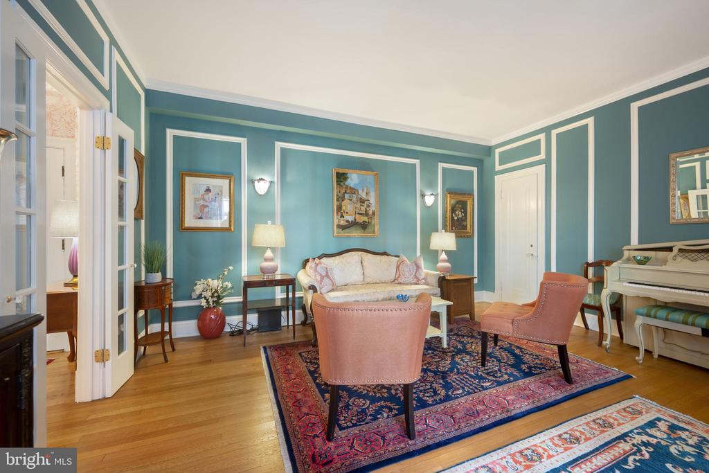 2540 MASSACHUSETTS AVENUE NW Unit: 306