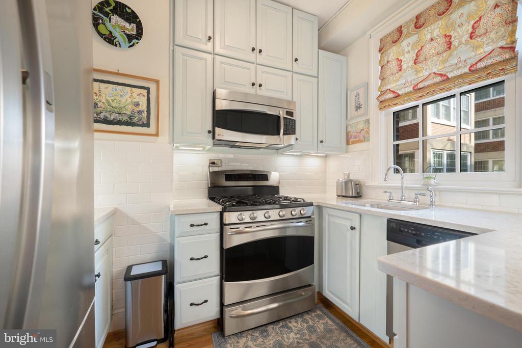 2540 MASSACHUSETTS AVENUE NW Unit: 306