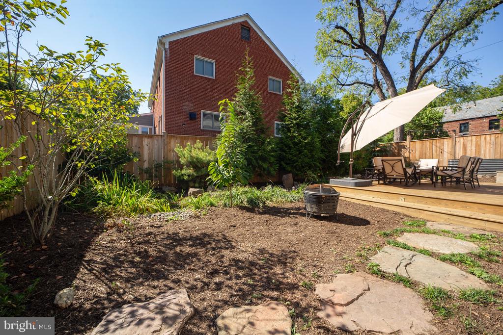 4516 45TH STREET NW