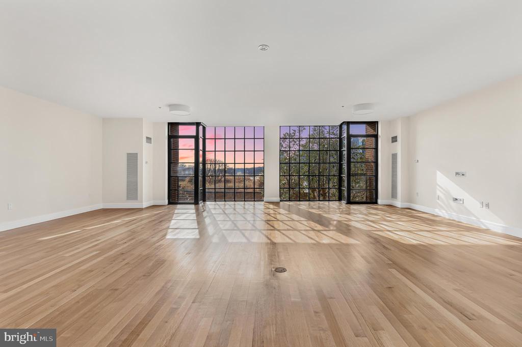 3303 WATER STREET NW Unit: 5H