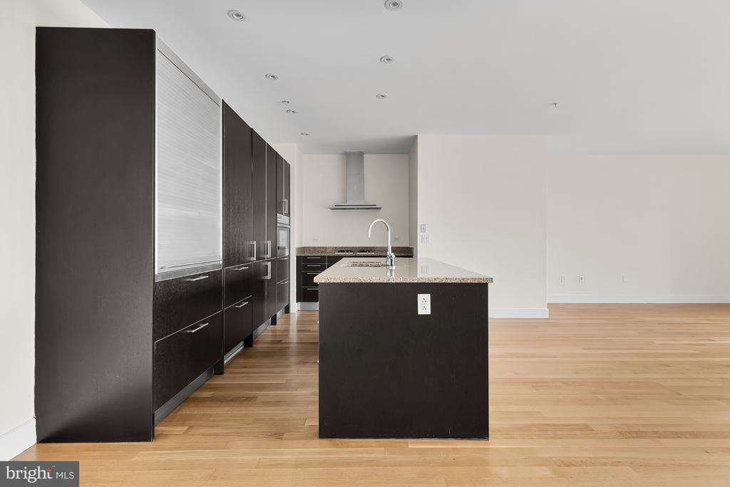 3303 WATER STREET NW Unit: 5H