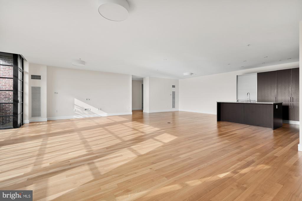 3303 WATER STREET NW Unit: 5H