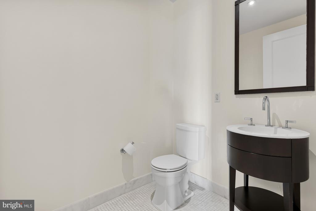 3303 WATER STREET NW Unit: 5H