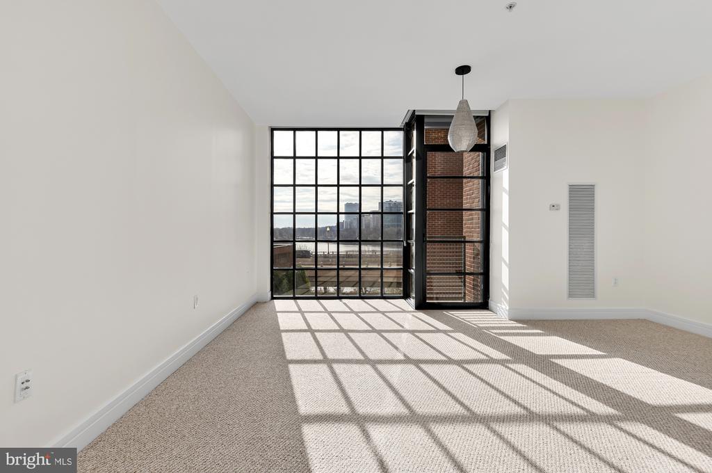 3303 WATER STREET NW Unit: 5H