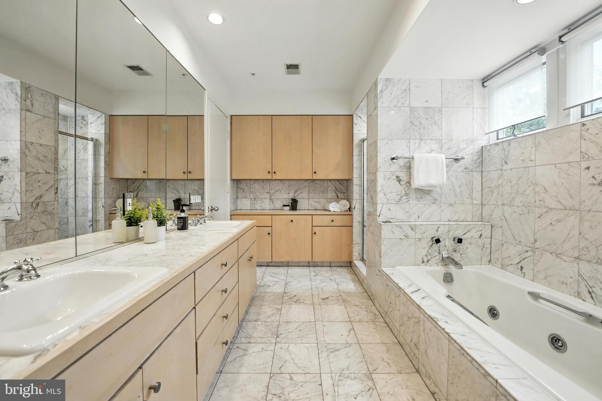 6702 OREGON AVENUE NW