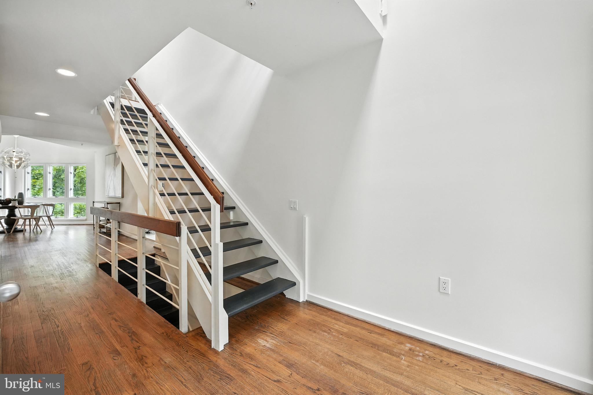 6702 OREGON AVENUE NW