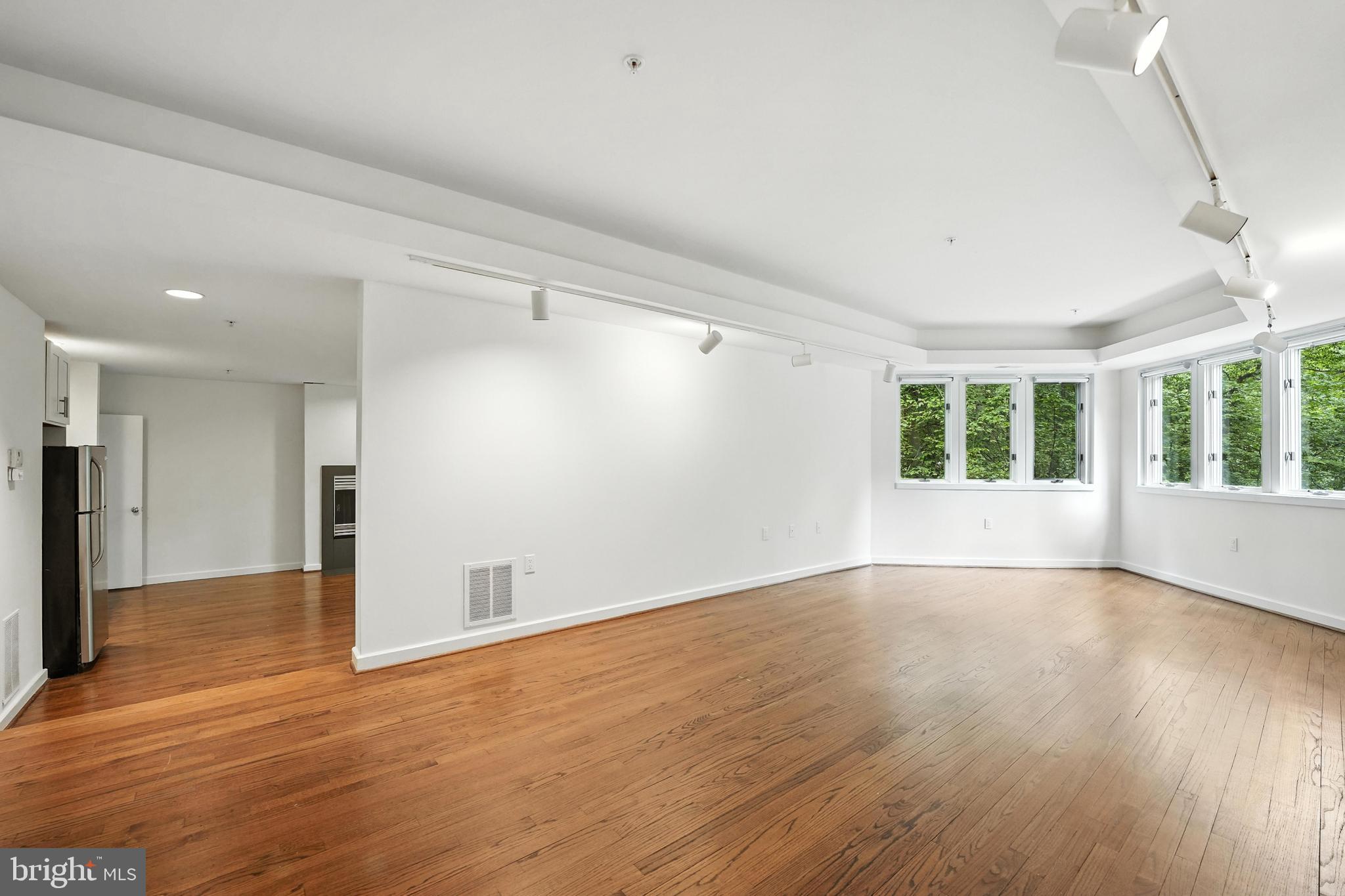 6702 OREGON AVENUE NW