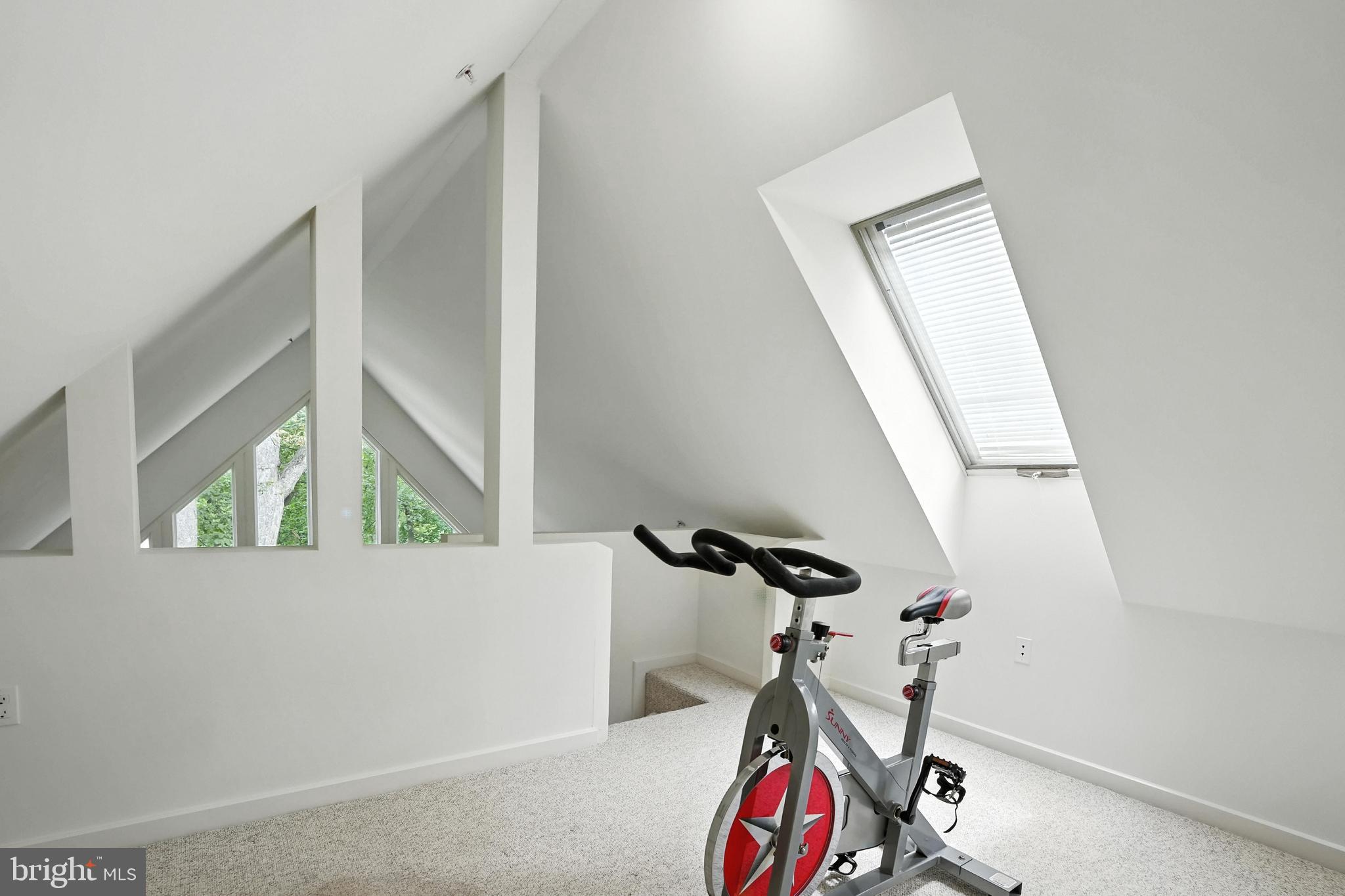 6702 OREGON AVENUE NW