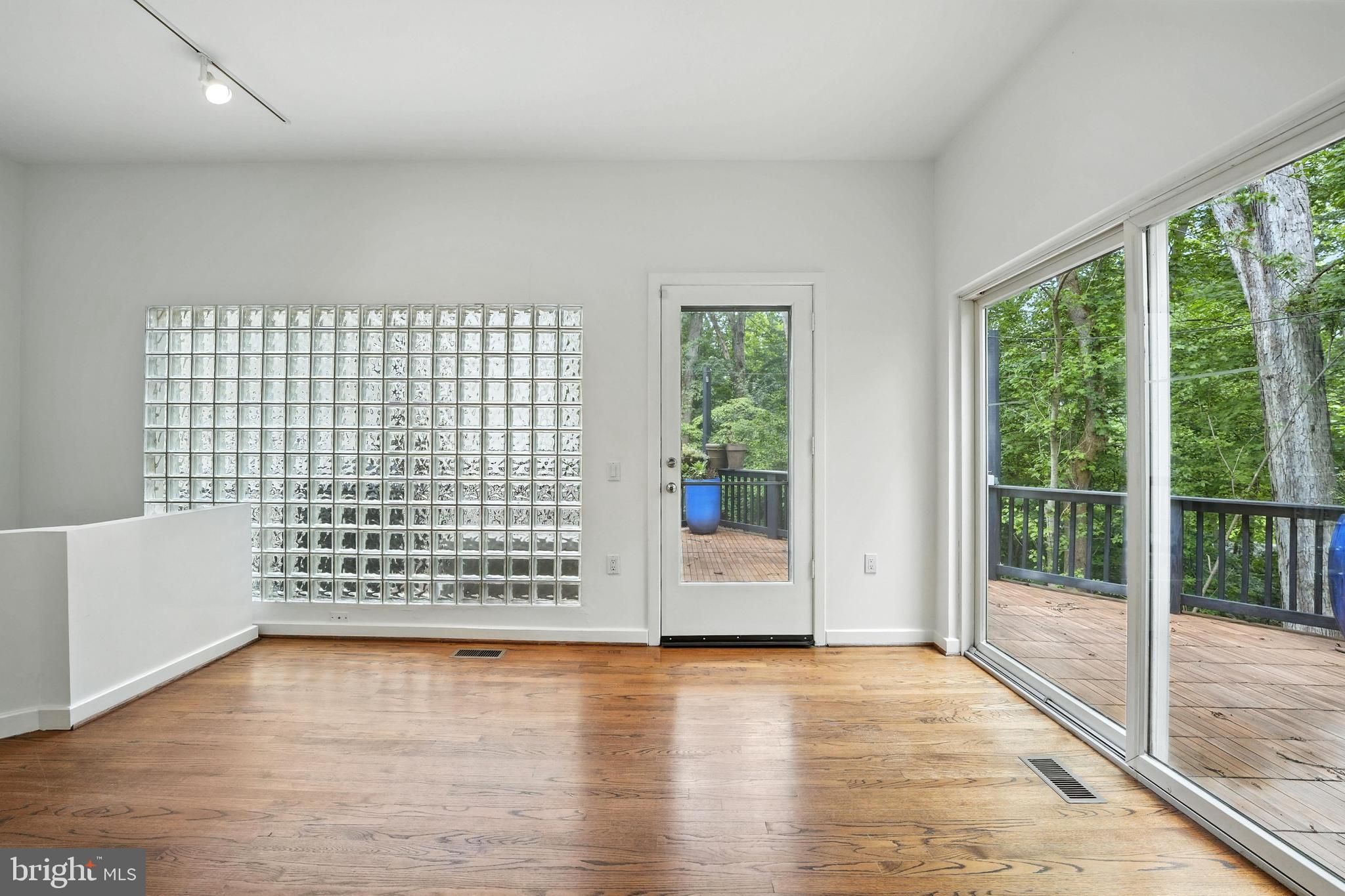 6702 OREGON AVENUE NW