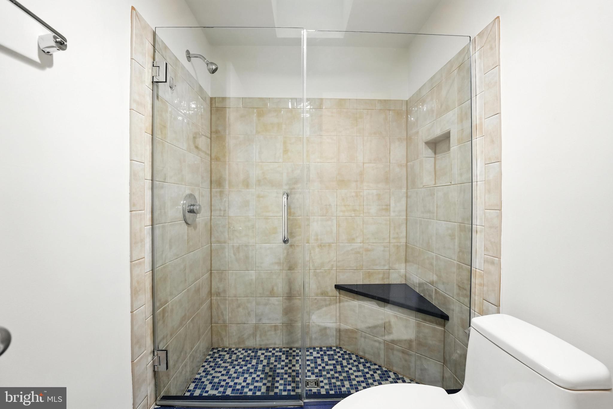 6702 OREGON AVENUE NW