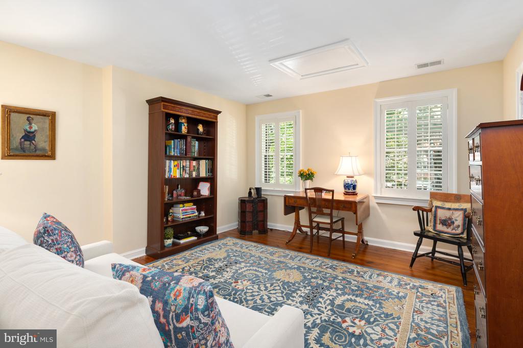 1609 34TH STREET NW