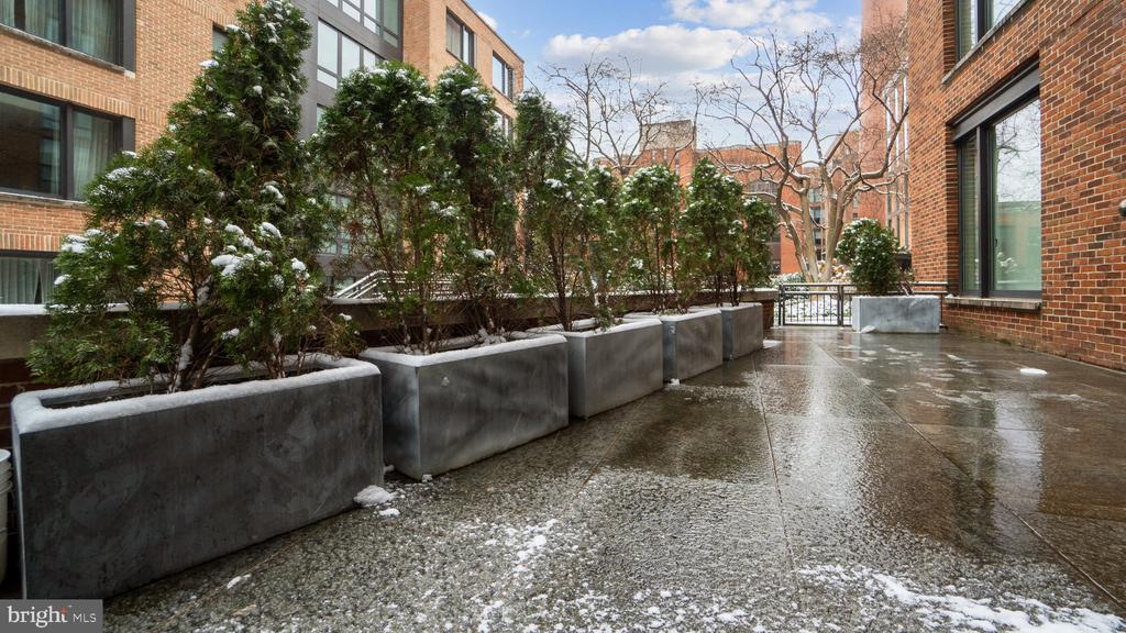 3150 SOUTH STREET NW Unit: 1A