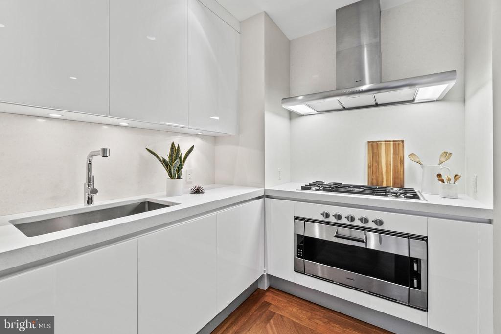 3150 SOUTH STREET NW Unit: 1A