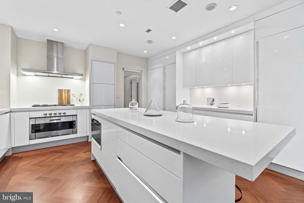 3150 SOUTH STREET NW Unit: 1A
