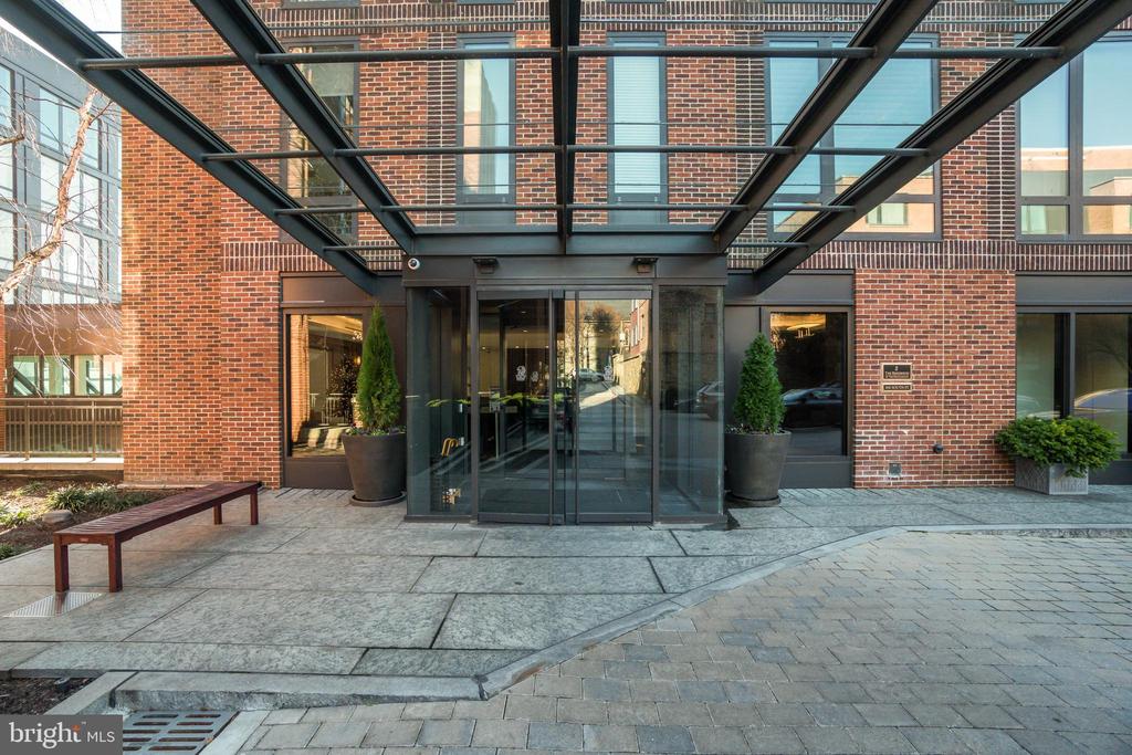 3150 SOUTH STREET NW Unit: 1A