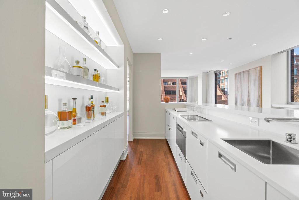 3150 SOUTH STREET NW Unit: 1A
