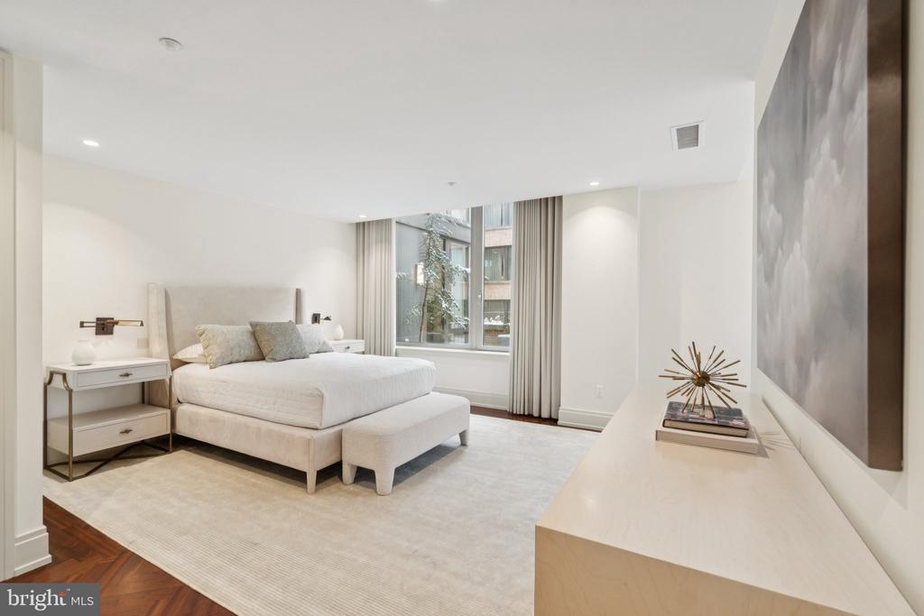 3150 SOUTH STREET NW Unit: 1A