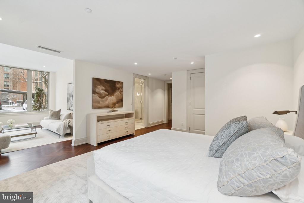 3150 SOUTH STREET NW Unit: 1A