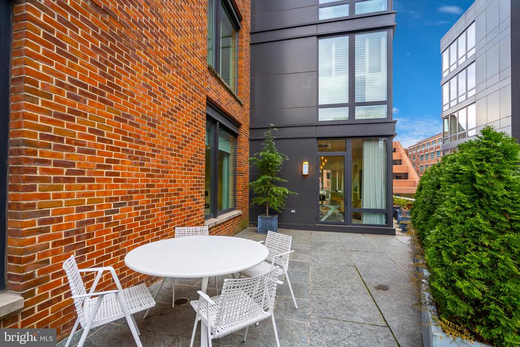 3150 SOUTH STREET NW Unit: 1A