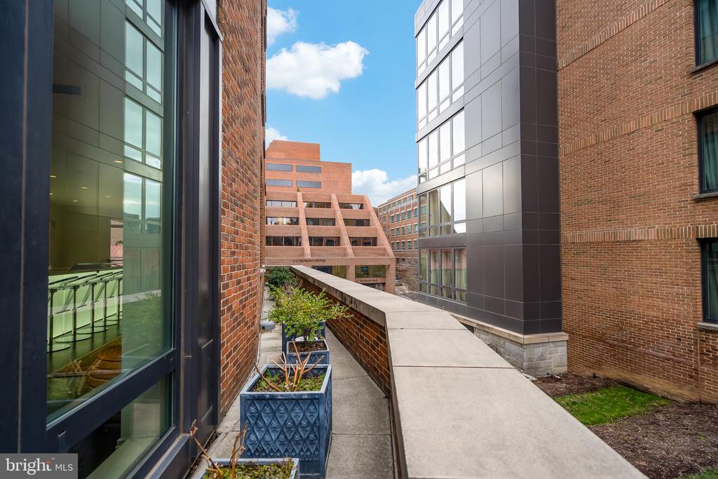 3150 SOUTH STREET NW Unit: 1A