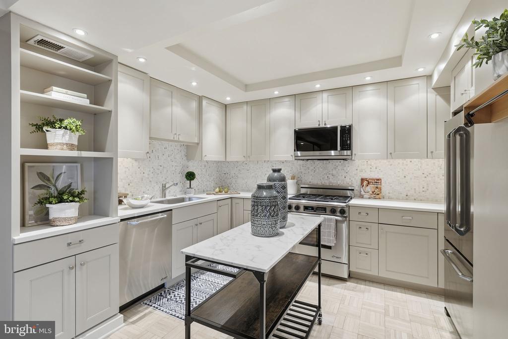 2475 VIRGINIA AVENUE NW 325/326