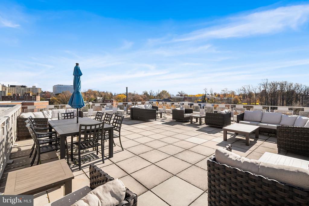 4000 TUNLAW ROAD NW Unit: 811
