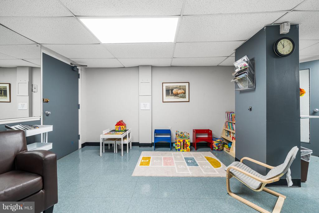 4000 TUNLAW ROAD NW Unit: 811
