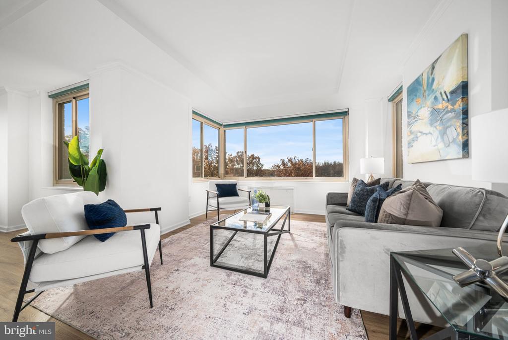 4000 TUNLAW ROAD NW Unit: 811