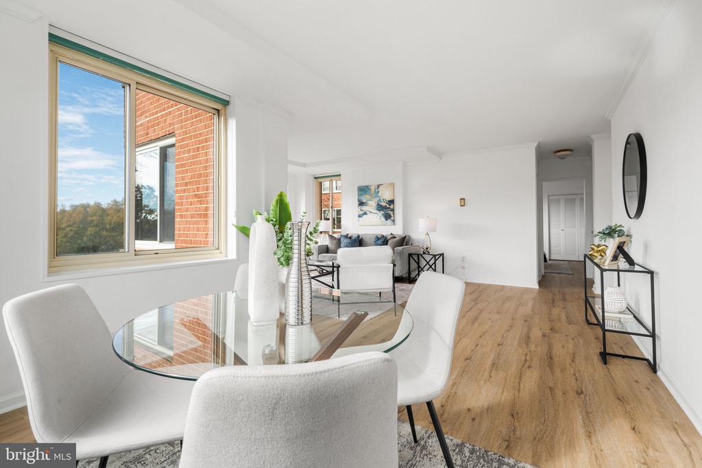4000 TUNLAW ROAD NW Unit: 811