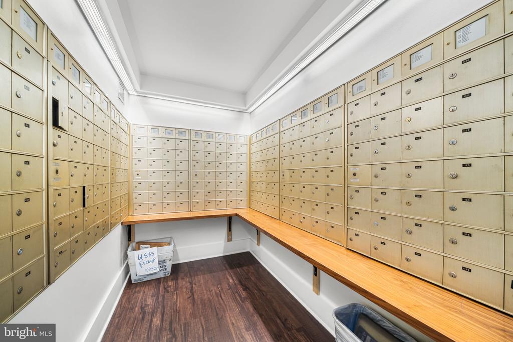 4000 TUNLAW ROAD NW Unit: 811