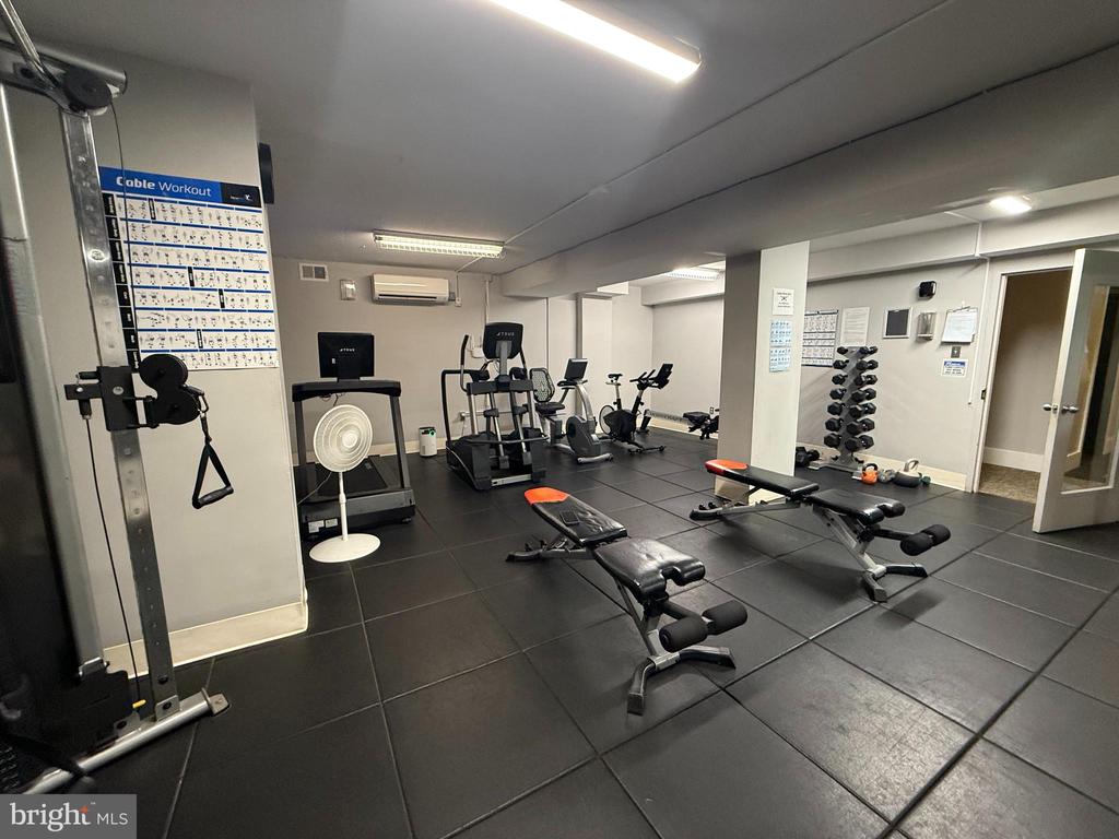 4000 TUNLAW ROAD NW Unit: 811