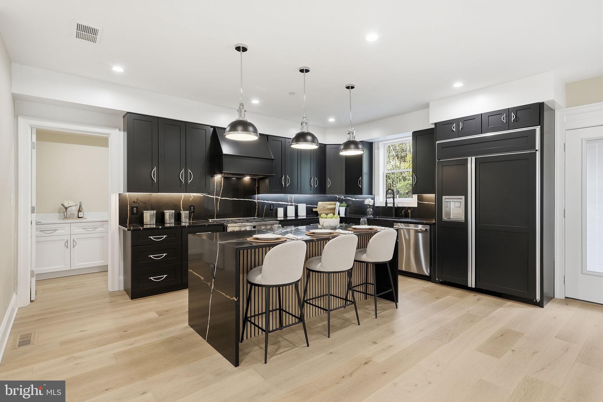 5047 MACARTHUR BOULEVARD NW